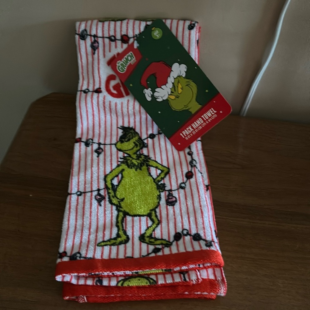 Grinch kitchen towel